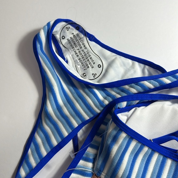 Jimmi Blue / White Striped Bikini Set Size Small Top and Bottom - Picture 3 of 5